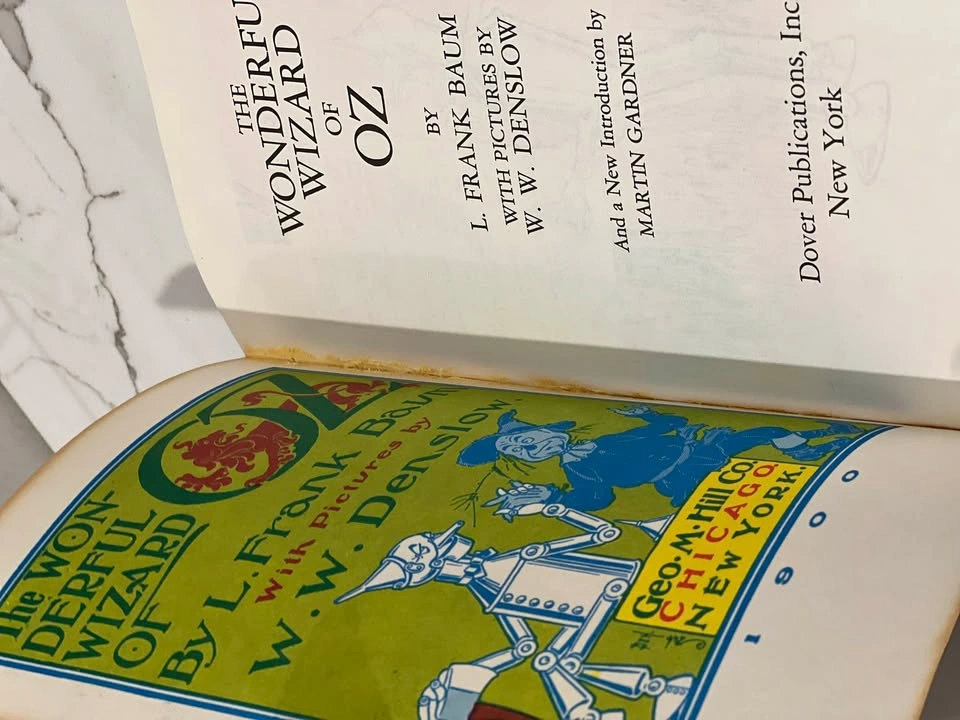 Vintage The Wonderful Wizard of Oz Paperback – Dover Facsimile - photo 2