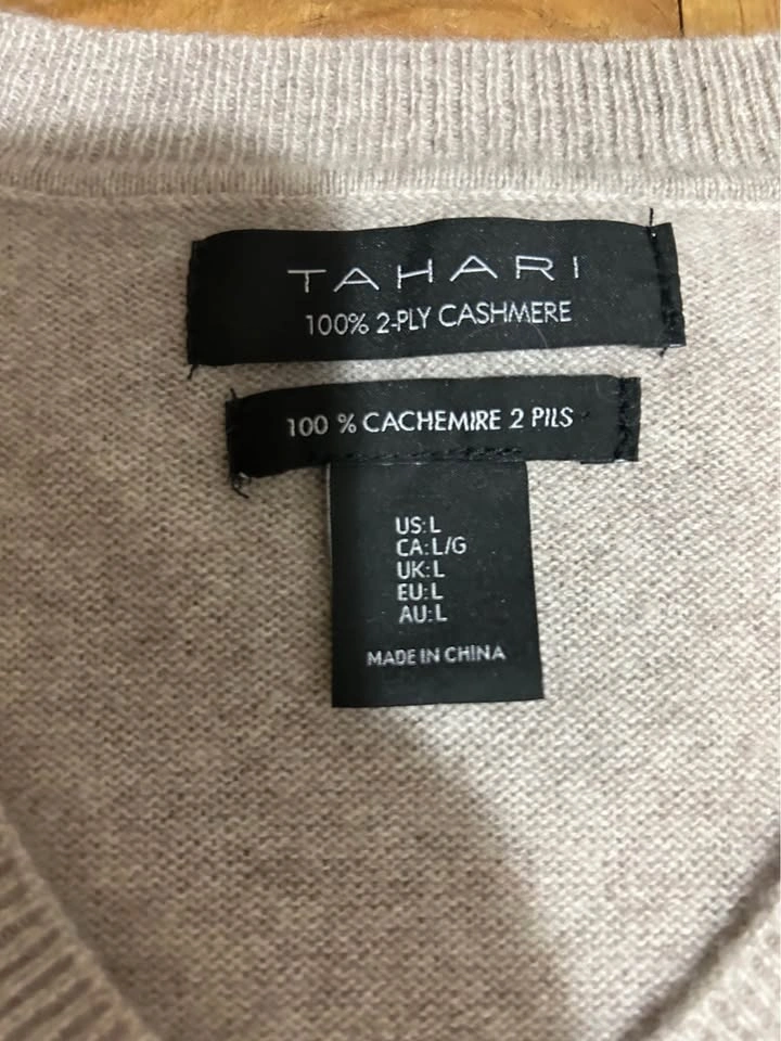 Brand new cashmere sweater by Tahari - photo 3