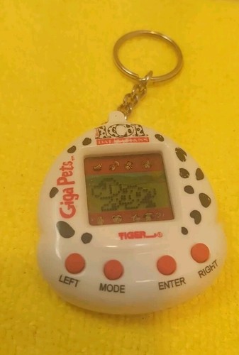Disney 101 Dalmatians Giga Pet Virtual Pet Tamagotchi
