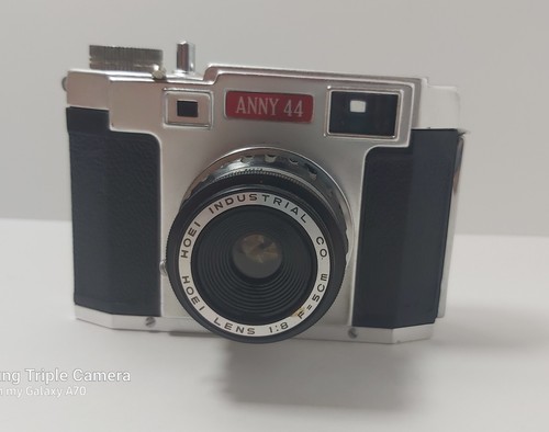 Vintage 1960’s Anny-44 127 Roll Film Color Camera