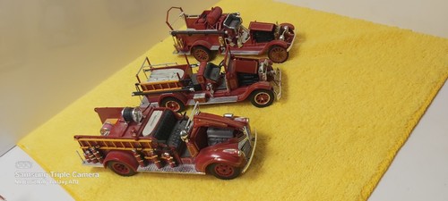 Lot Of 3 Vintage Fire Trucks 1/32 Diecast National Motor Museum - photo 3