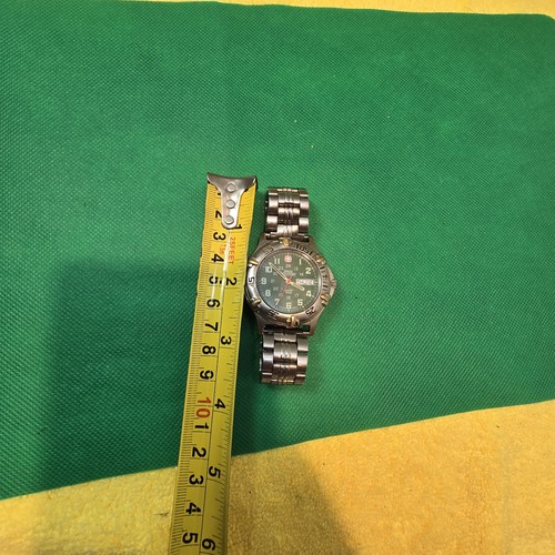 Victorinox Swiss Military Swiss Made Quartz Watch 100m - photo 4