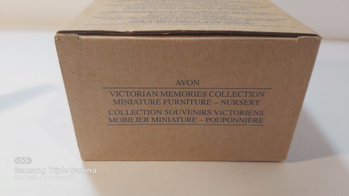 AVON GIFT COLLECTION CADE (Victorian Memories Miniature Furnitur - photo 5