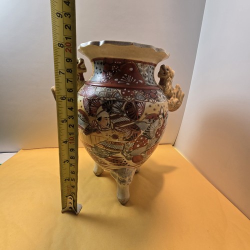Vintage Signed Japanese Satsuma 8" Temple Jar with Foo Dog Handl - photo 4