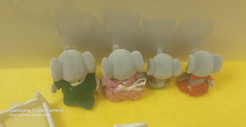 1995 Epoch Calico Critters Sylvanian Family Elephant Family - photo 4