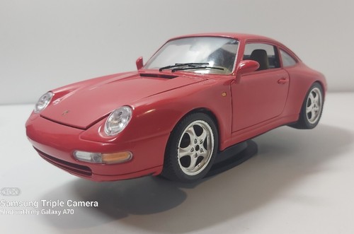 Vintage Burago Porsche 911 Carrera 1993 1:18 Die Cast Car
