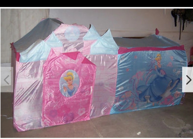 RARE GIANT Disney princess Pop Up Castle w/ Furniture