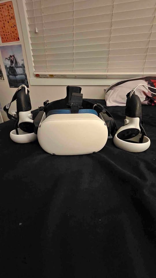 Quest 2 with accessories