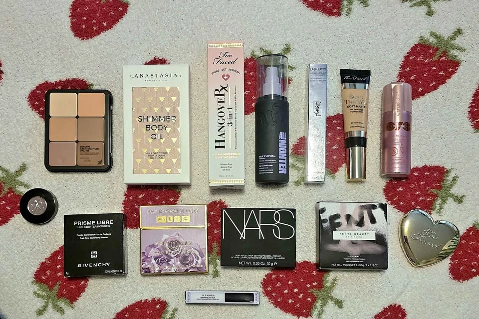 Makeup kit cleanout