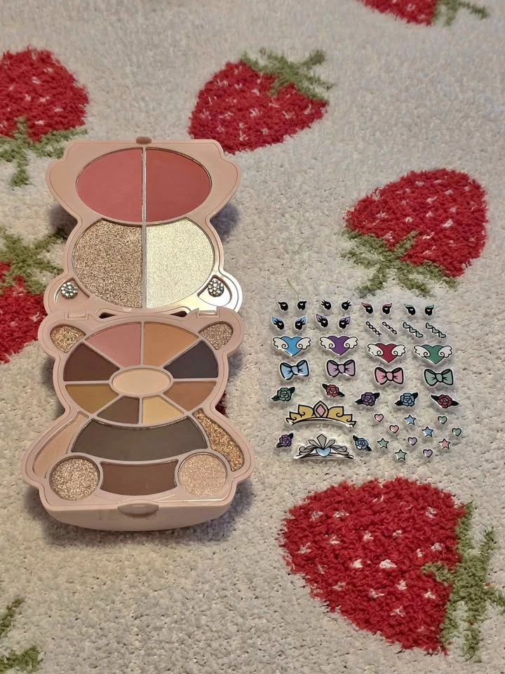 Kimchi Teddy Kim Palette
