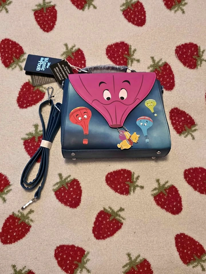 Loungefly winnie the pooh purse