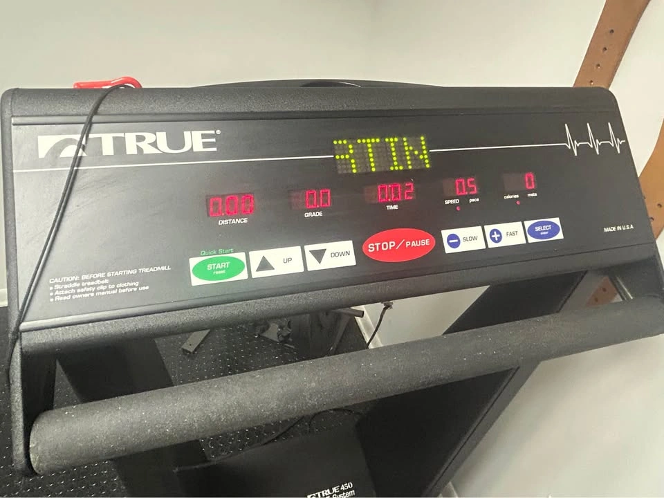 True Treadmill Model 450P - photo 3
