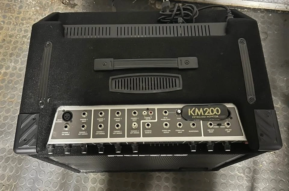 Hartke KM200 Keyboard Monitor Amp - photo 5