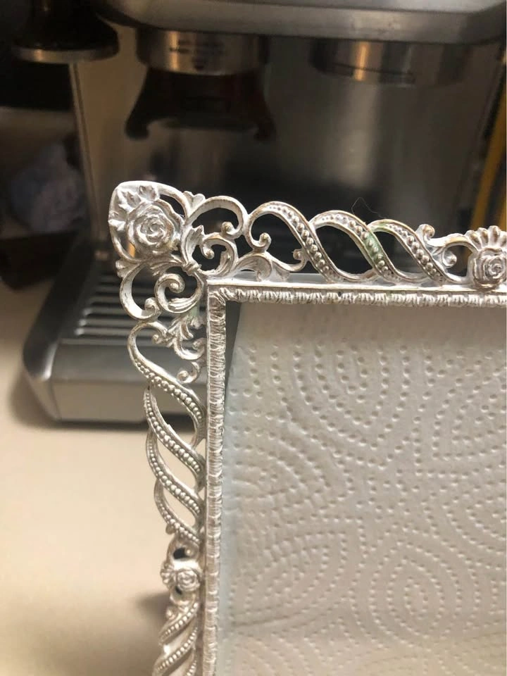 Vintage Gold Tone Filigree Picture Frame - photo 3