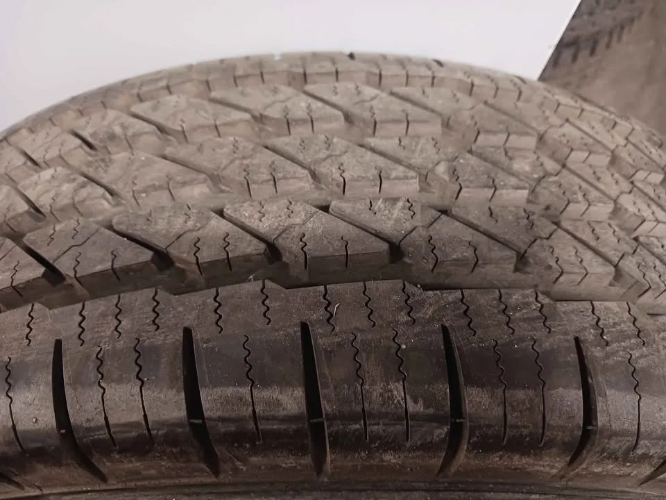 LT 245 70 r17 Michelin LTX A/S Truck Tire - New image indicator(2)