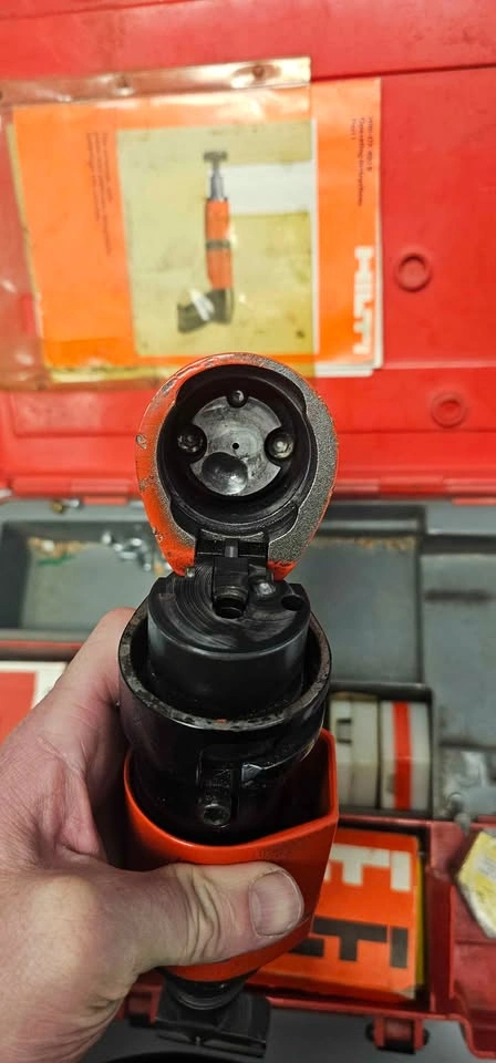 Hilti DX 400 (or DX 400B) - photo 3