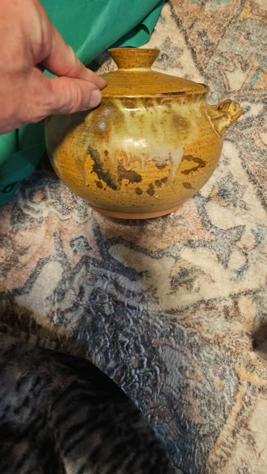 Vintage 2-Piece Studio Art Pottery Set (Signed) - photo 2