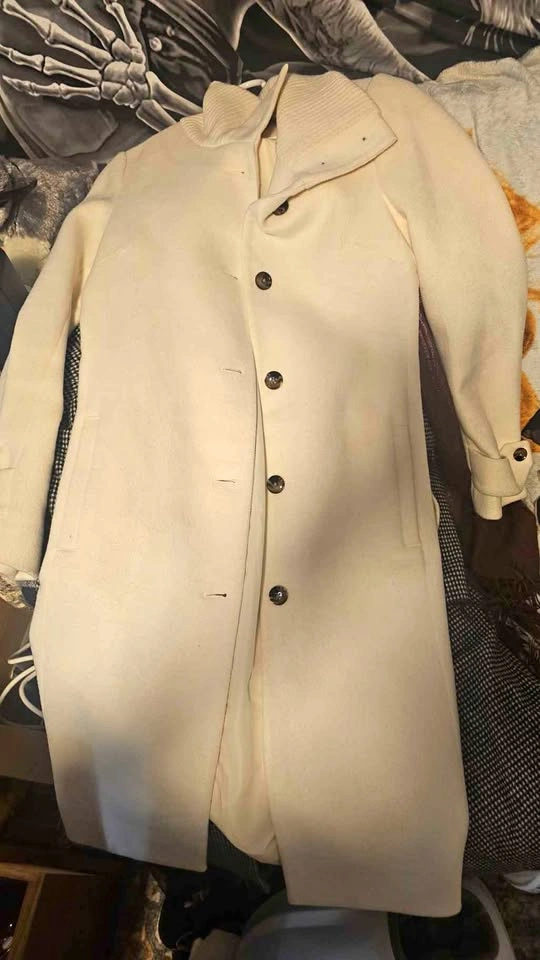 RW&CO. Cream Wool-Blend Winter Wrap Coat with Knit Collar - Size