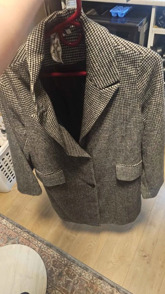 Houndstooth Plaid Overcoat & Copper Metallic Silk Jewelry Scarf - photo 3