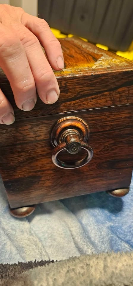 Antique Victorian Rosewood Tea Caddy c.1840 - Mother of Pearl - photo 5