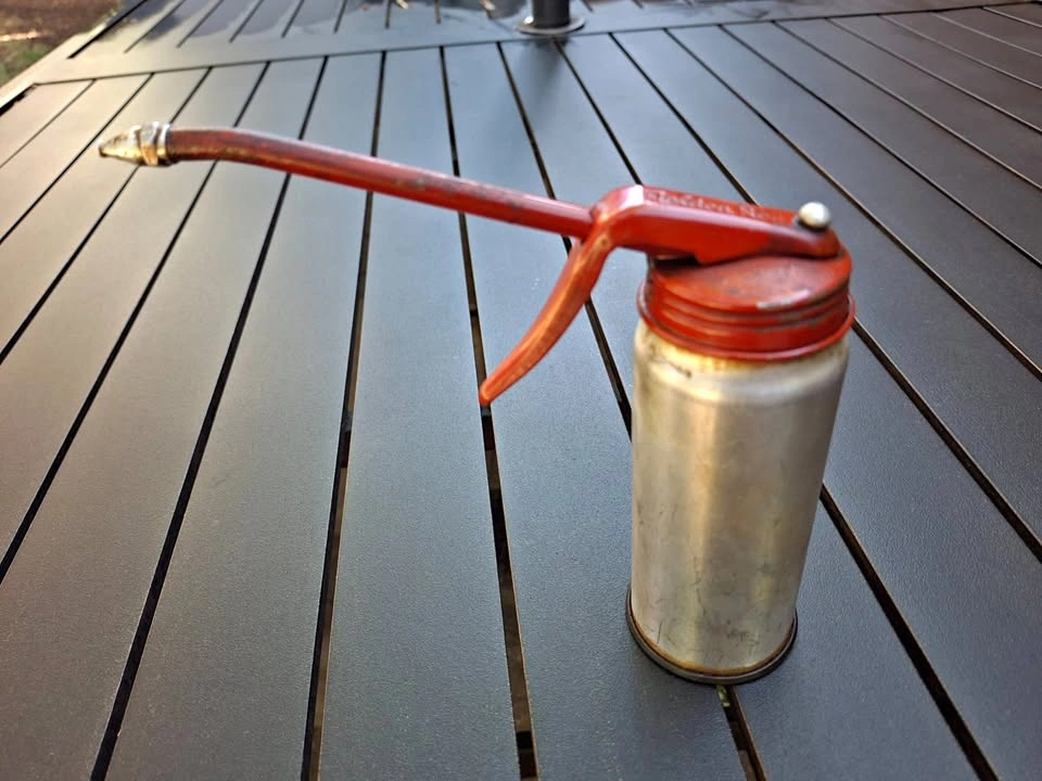 Vintage Golden Rod Pump Oiler/Oil can