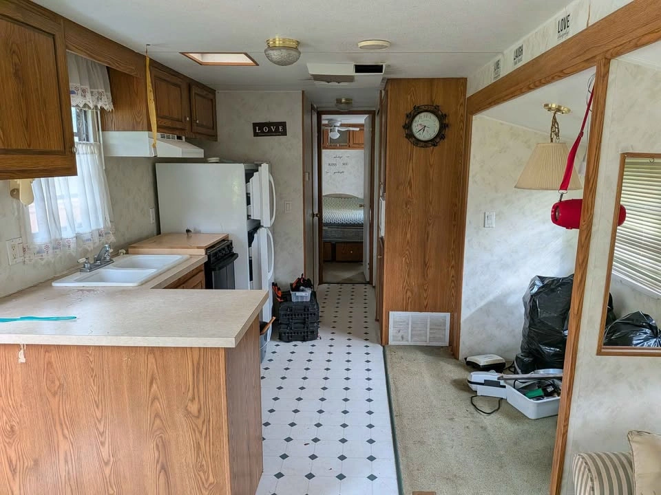 2000 Northlander Legacy Travel Trailer with Slide-Out - photo 5