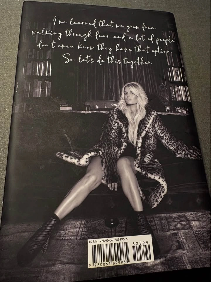 Jessica Simpson open book hardcover book - photo 2