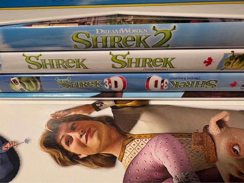 Shrek the story so far 3 dvd box set - photo 4