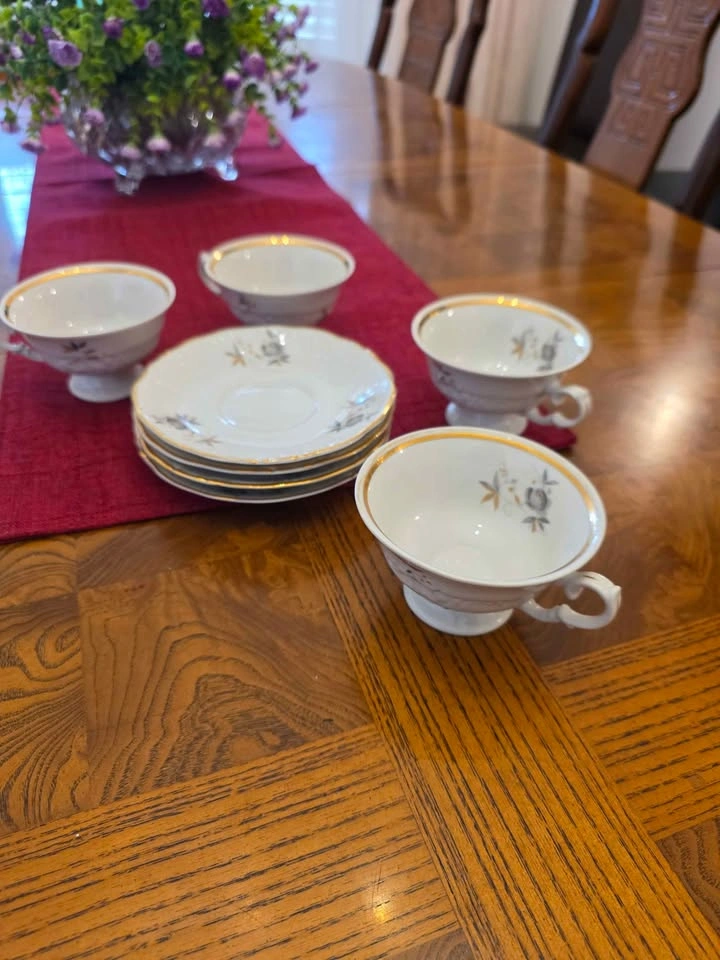VINTAGE Walbrzych Poland Fine China Teacups and Saucers - Set of - photo 3