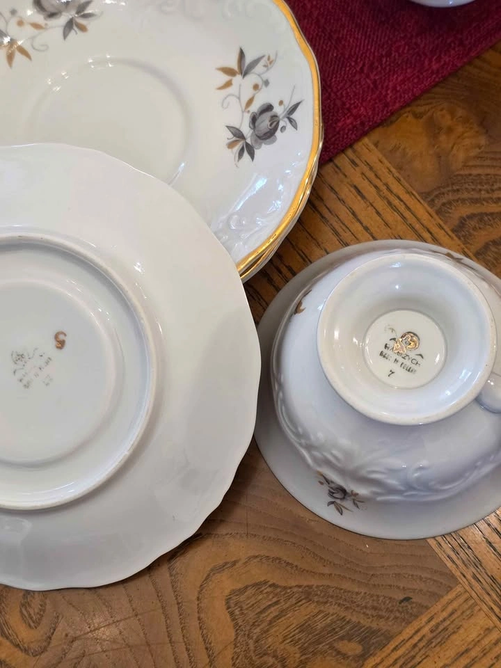 VINTAGE Walbrzych Poland Fine China Teacups and Saucers - Set of - photo 4