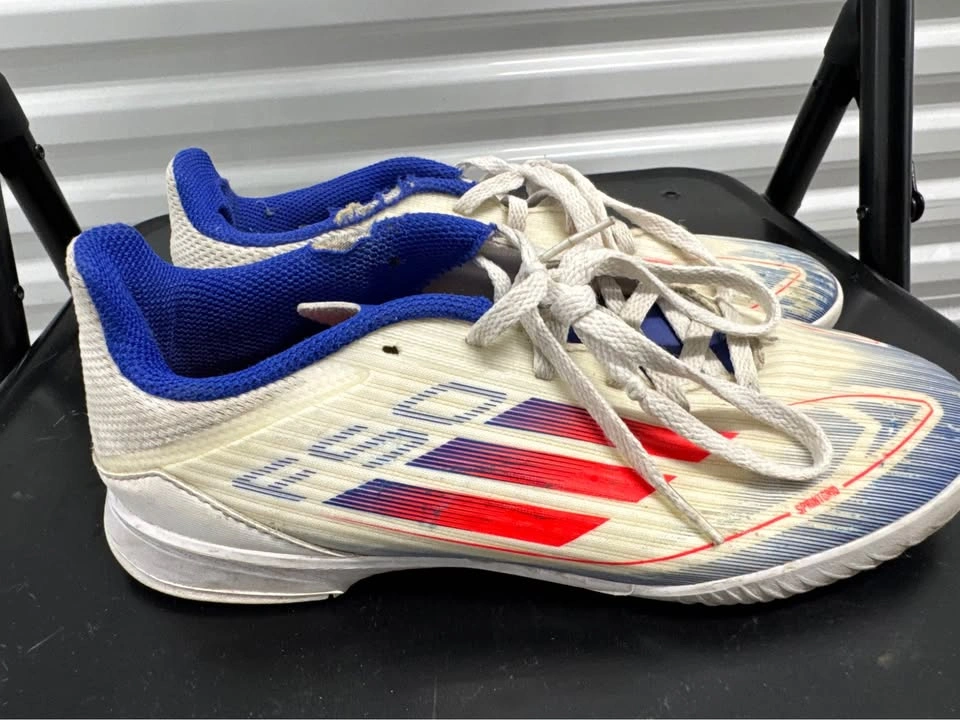 Adidas F50 Indoor Soccer Shoes for Kids Size 5 - photo 2