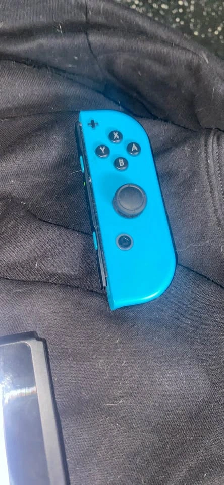 Nintendo Switch + Red/Blue Joy-Cons — $120 or TRADE - photo 4