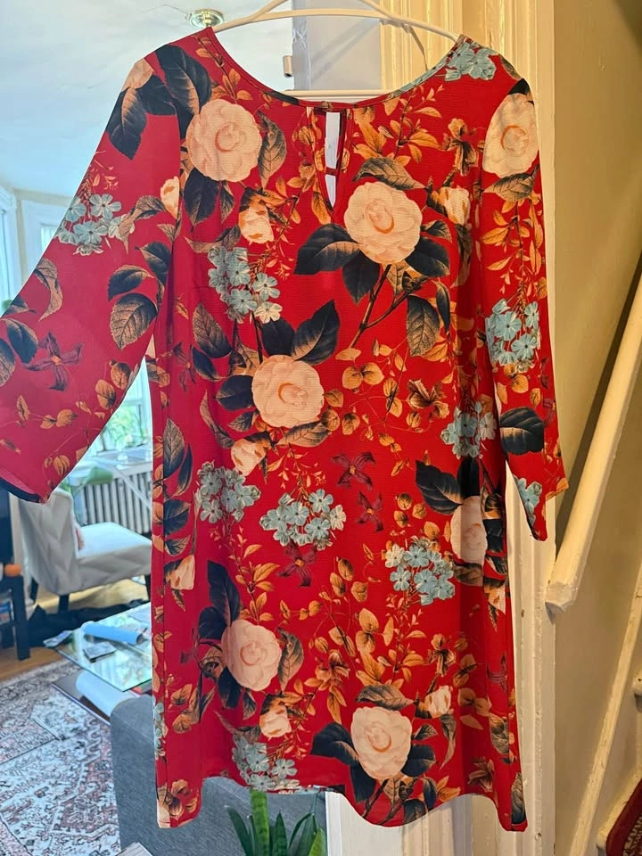 Red Floral 3/4 Sleeve Shift Dress