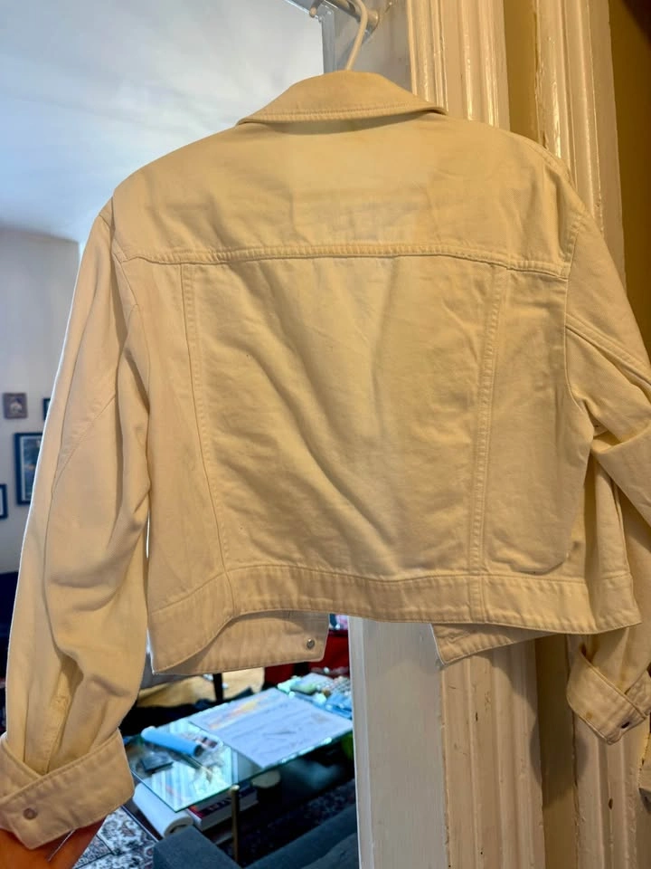 Uniqlo White Cropped Denim Jacket - photo 2