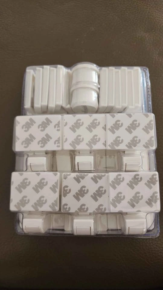 Baby Proofing Magnetic Cabinet Locks - photo 2