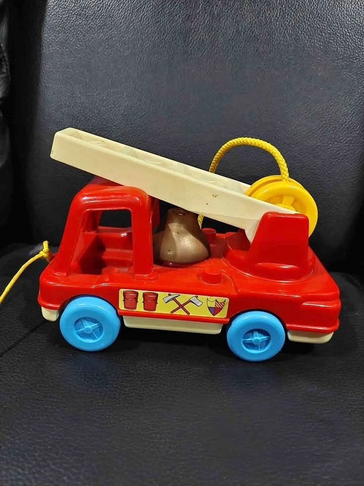 Vintage 1975 Matchbox Fire Truck toy