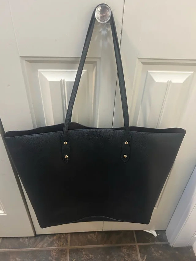 Coach City Tote - Black Pebbled Leather - Excellent image indicator(2)