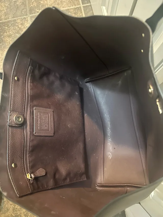 Coach City Tote - Black Pebbled Leather - Excellent image indicator(3)