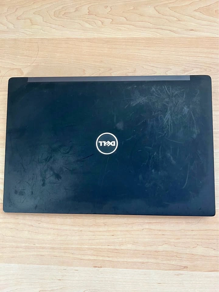 Dell latitude core i7 8gb ram 256gb ssd