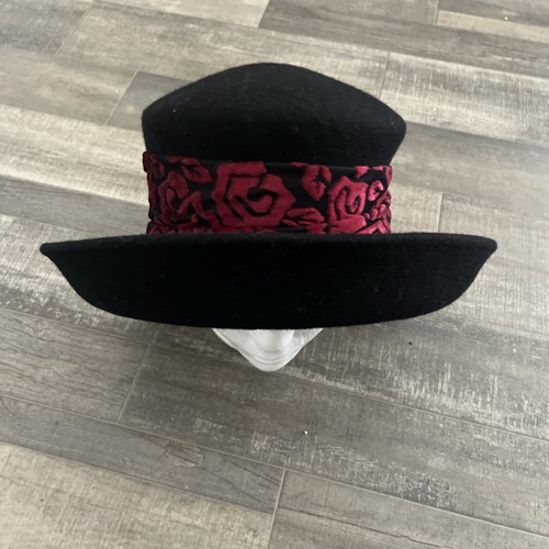 The Scala Collection 100% Wool Hat With Red Burgundy Accents - photo 5