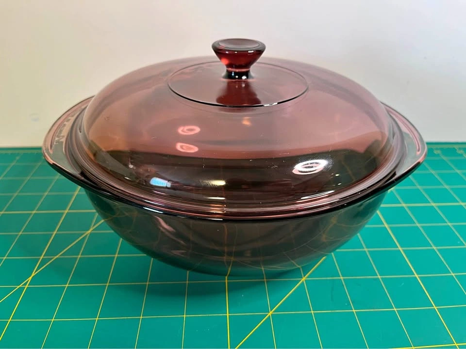Pyrex 024 2 Qt Round Glass Casserole Dish – Corning NY USA