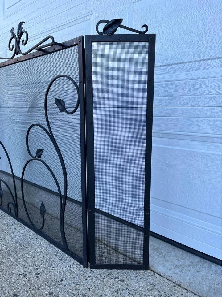 Wrought Iron Fireplace Screen w/ Leaf & Scroll Design - photo 4