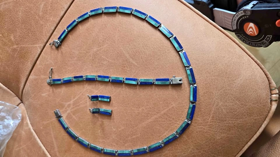 Beautiful Lapis Lazuli Jewelry Set from Chile