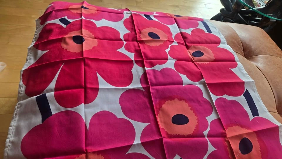 Beautiful Large Marimeko Scarf - photo 2