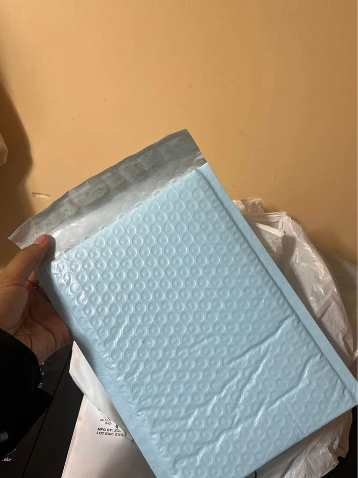 Shipping supplies; bubble mailers and packing paper - photo 3