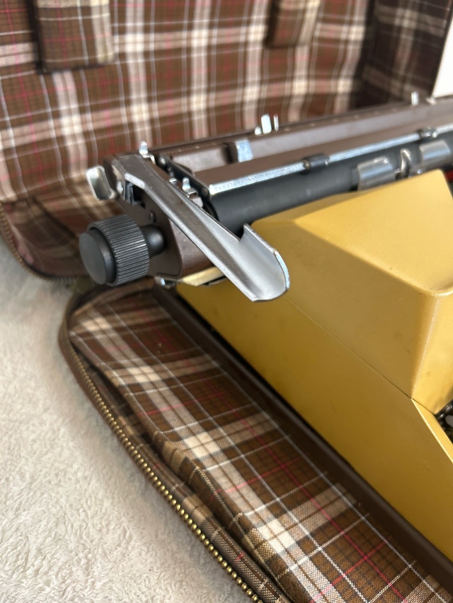 1982 Typewriter Predom-Łucznik model 1303, with Case - photo 4