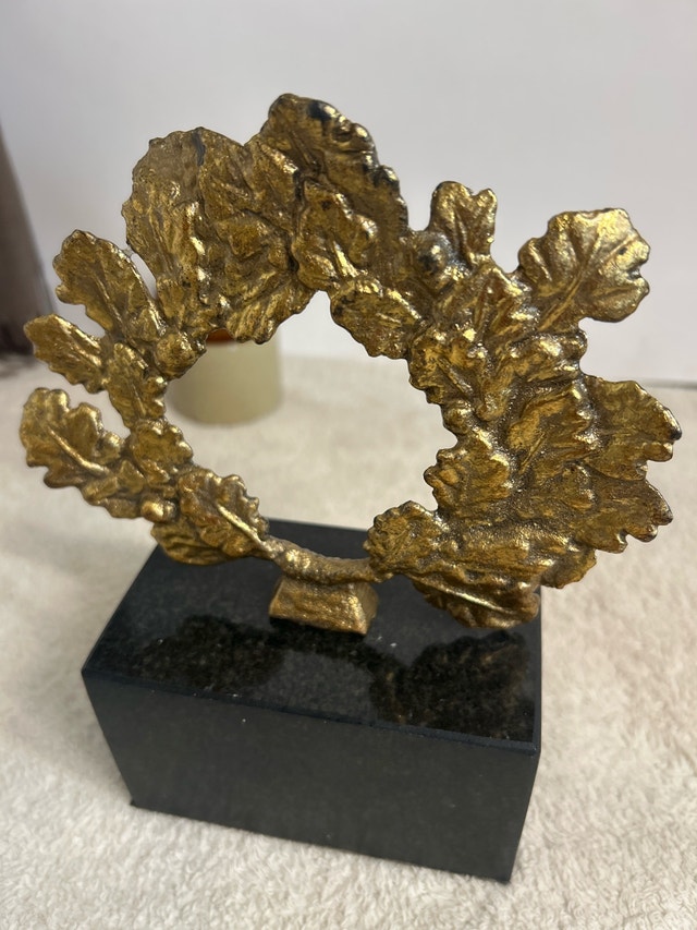 MCM Villa & House Wreath Statue - photo 4