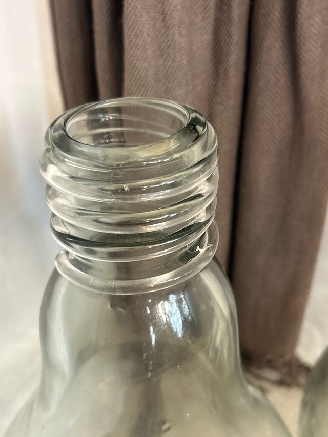 MCM Torre & Tagus Crackled Glass Light Bulb Vase Pair - photo 4