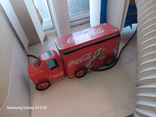 Vintage Coca-Cola collectable truck thumbnail