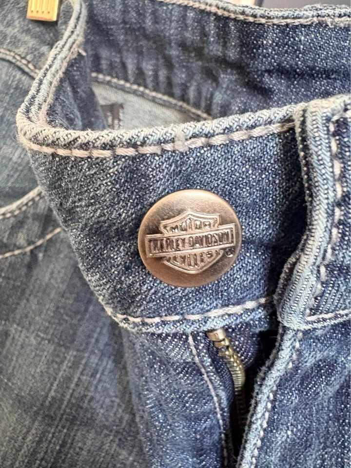 Vintage Y2K Harley Davidson Rhinestone Jeans NWT Size 6 - photo 3
